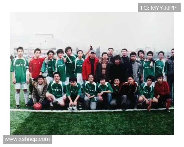 与足球明星同框留影的难忘瞬间与梦想追逐之旅