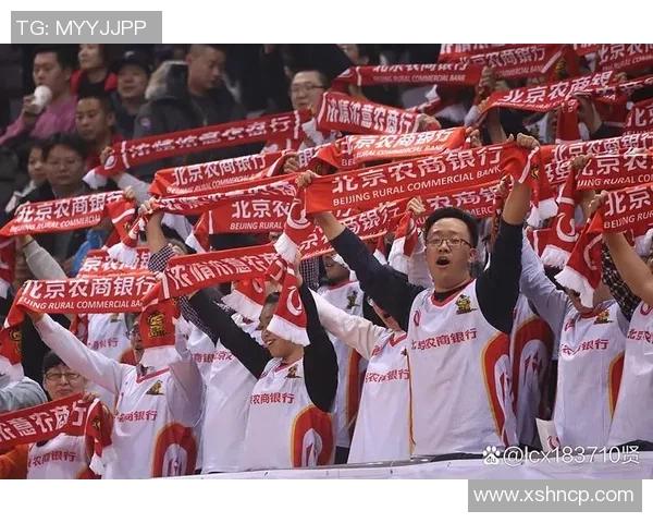 北京足球队比赛经验引发热议球迷对战术选择和球员表现展开激烈讨论 北京足球队比赛经验引发热议球迷对战术选择和球员表现展开激烈讨论