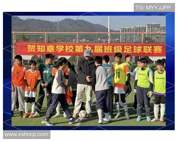 中戏足球：青春与梦想交汇的绿茵场上追逐激情与荣耀的故事