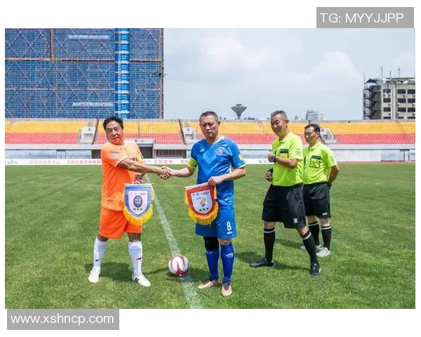 足球花眼现象解析与应对策略探讨助力球迷更好享受比赛乐趣 足球花眼现象解析与应对策略探讨助力球迷更好享受比赛乐趣