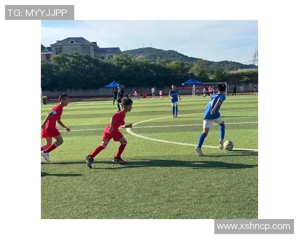 足球硝烟中的激情与荣耀探寻绿茵场上那些难忘的瞬间与传奇故事 足球硝烟中的激情与荣耀探寻绿茵场上那些难忘的瞬间与传奇故事